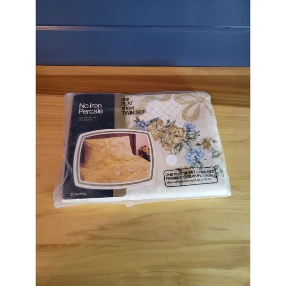 New in Package Vintage 70s Floral‎ Sheets - Picture 1 of 5
